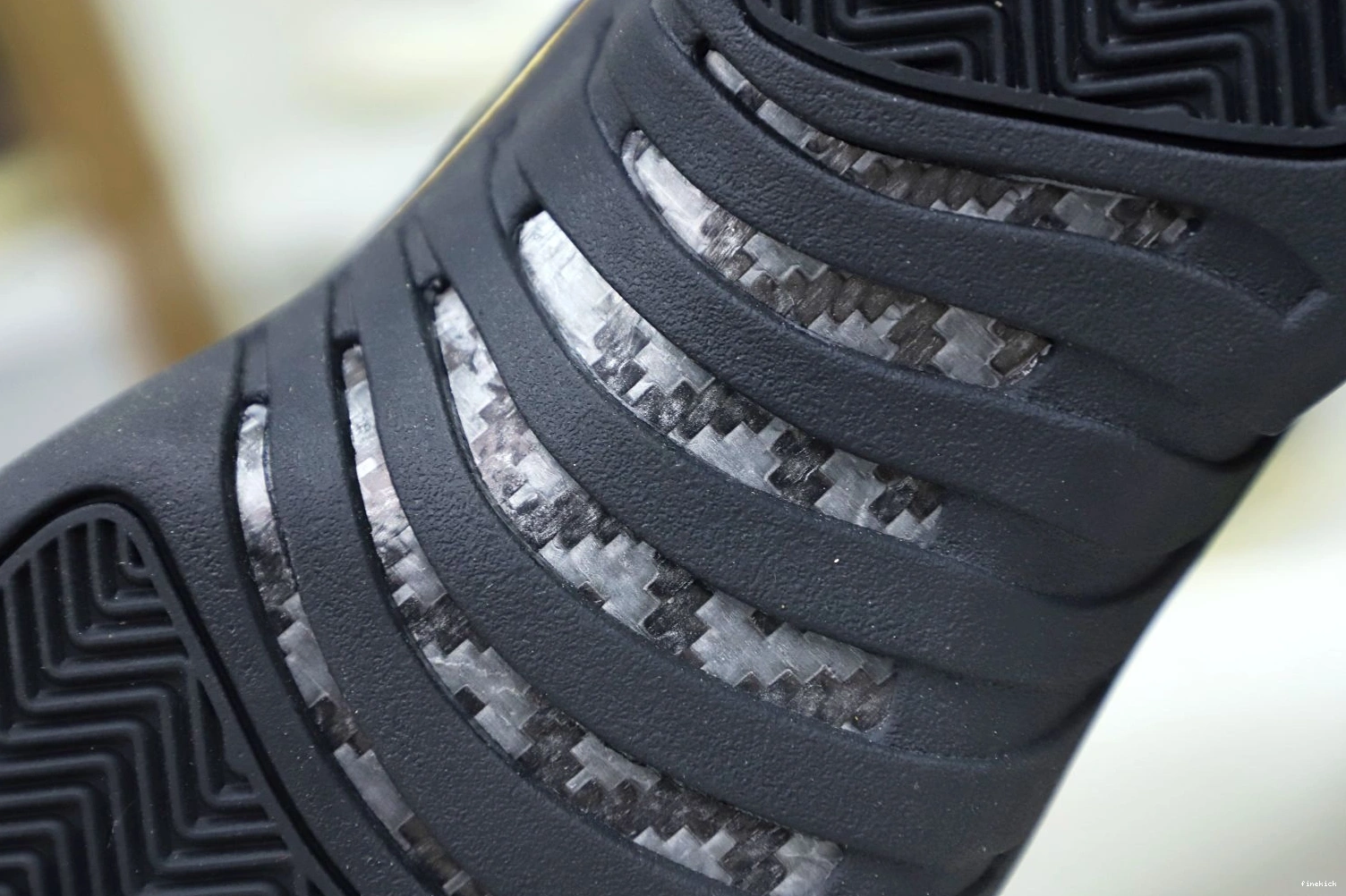 'ROYALTY' AIR 12 RETRO JORDAN 0920